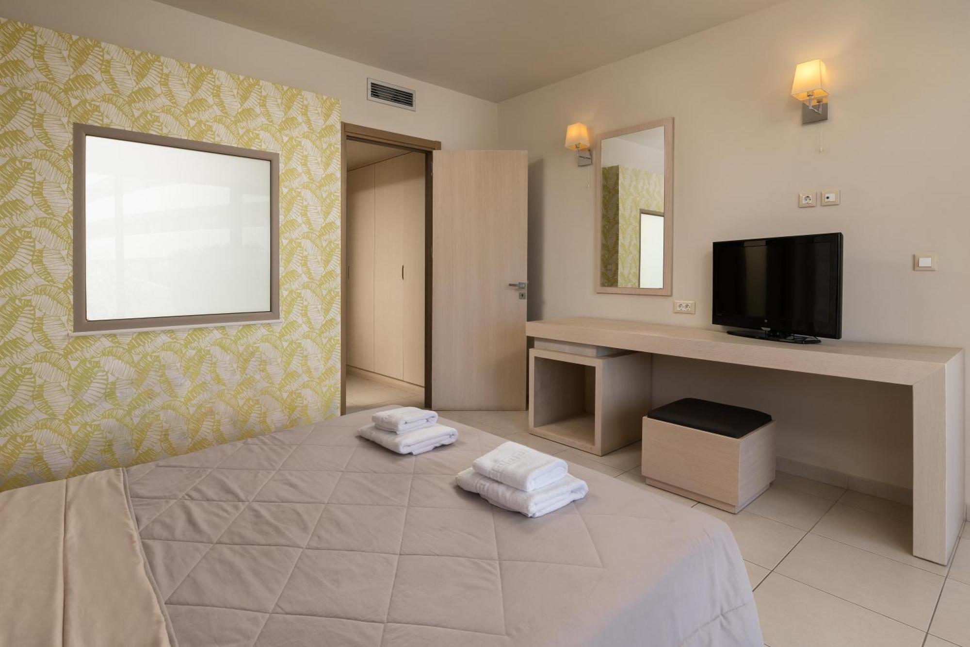 Virginia Family Resort Kallithea  Exterior photo
